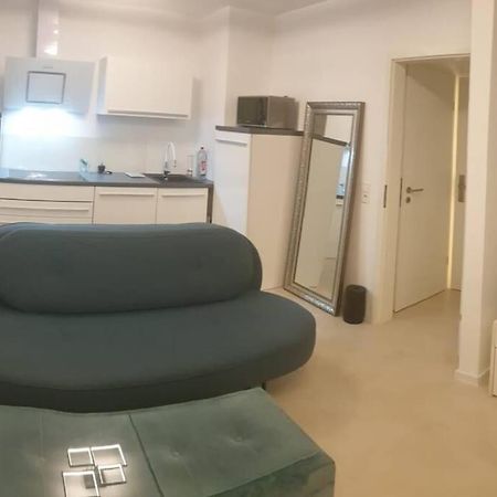 Apartment Mit Schoener, Moderner Einrichtung Colonia Exterior foto
